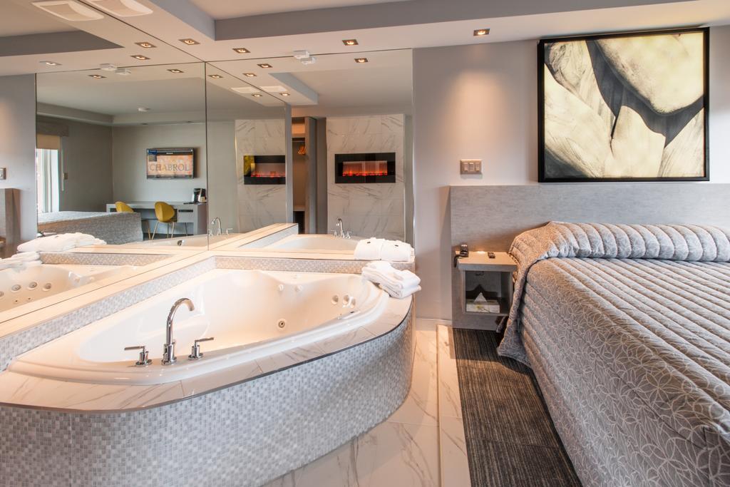 Le Chabrol Hotel & Suites Монреаль Номер фото