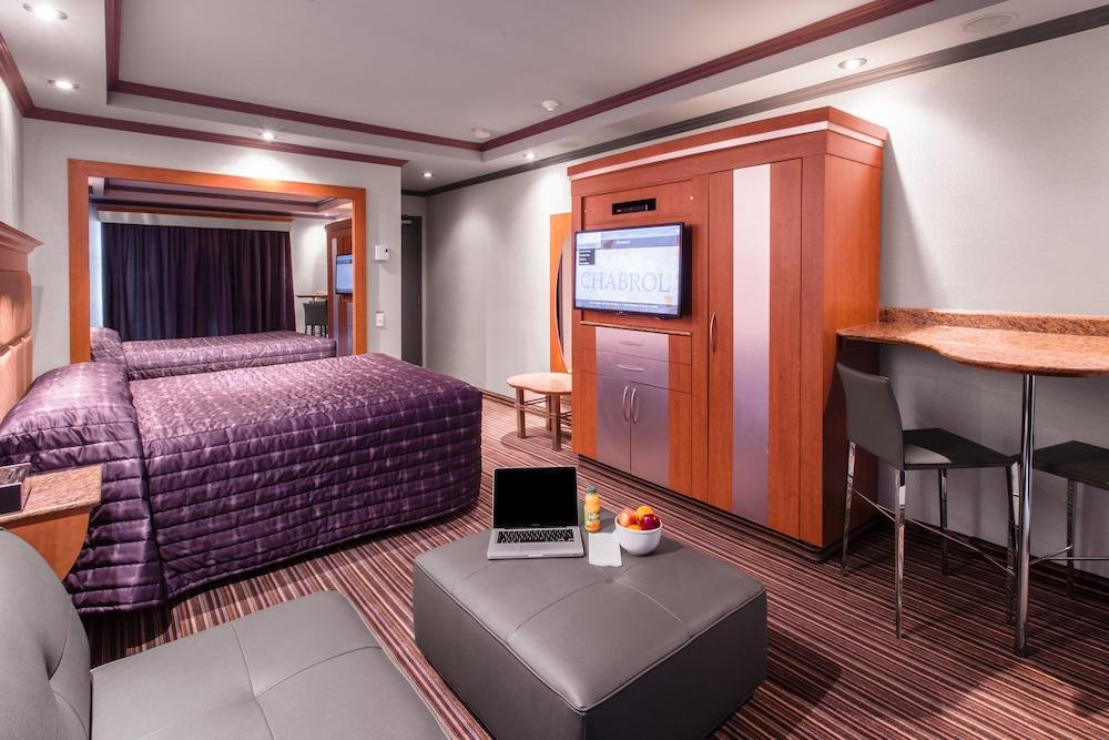 Le Chabrol Hotel & Suites Монреаль Экстерьер фото