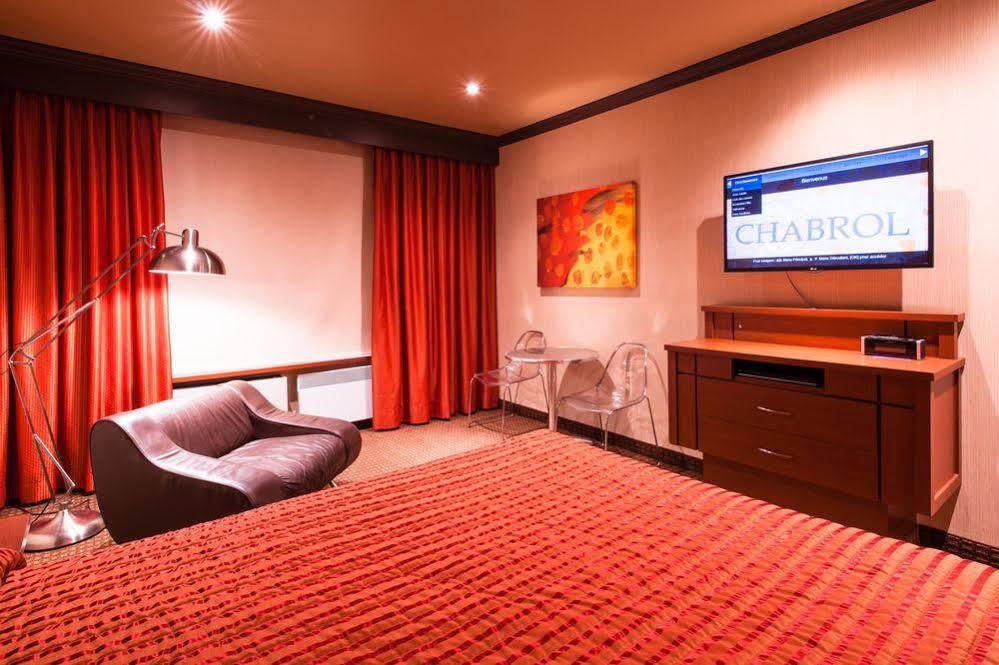 Le Chabrol Hotel & Suites Монреаль Экстерьер фото